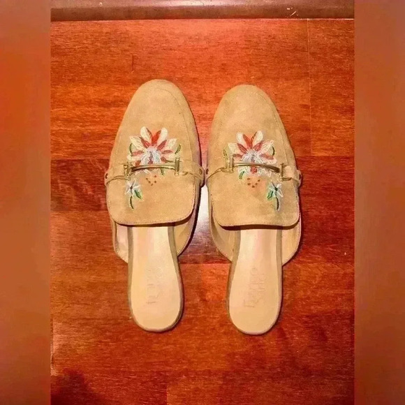 Franco Sarto Embroidered Suede Slides, Size 8.5 - Picture 2 of 4